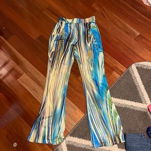 High-Waisted Ripple Print